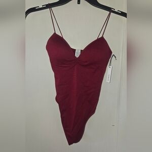 NEW WITH TAGS* FOREVER21 Burgundy Spaghetti Strap Seamless Bodysuit JuniorSize S